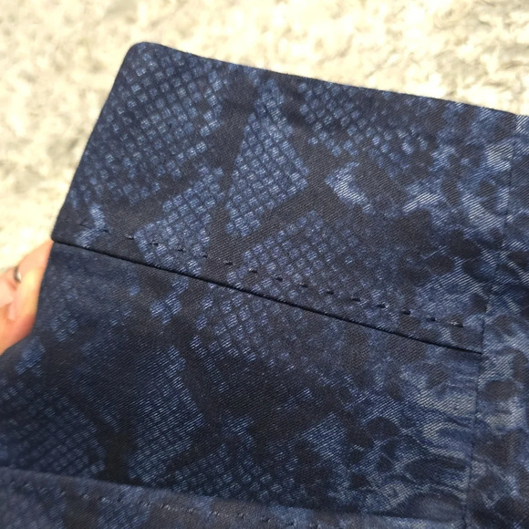 ELIE TAHARI Blue Black Snake Print 80% Linen Pencil Skirt, Fully Lined, Size 10 - Picture 5 of 16